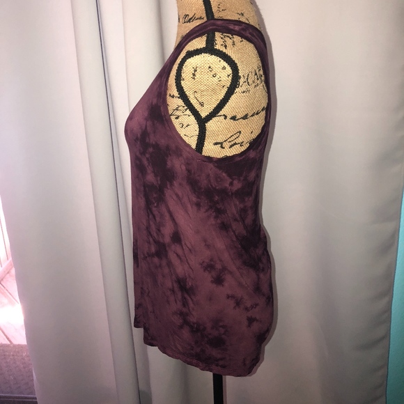 AEO Top - Picture 3 of 4